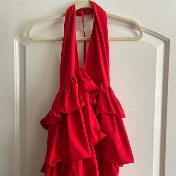 Red Tiered Skirt Halterneck
Skater Dress - Picture 2 of 4